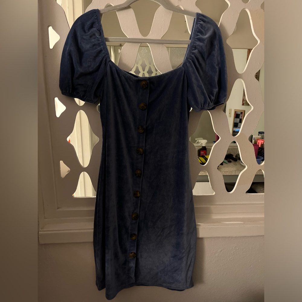 Dress - Picture 4 of 5